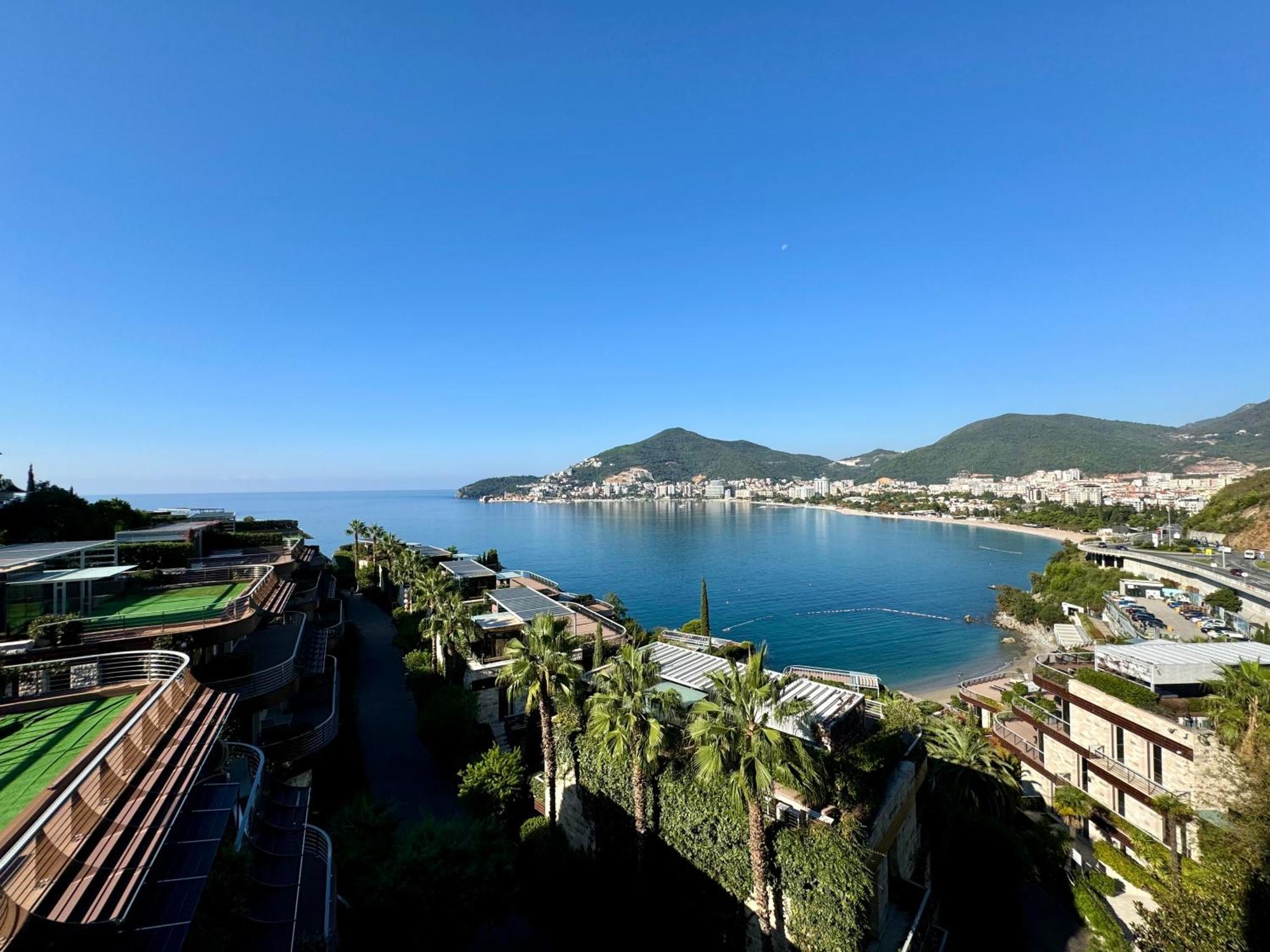 Harmonia Waterfront Apartment Budva