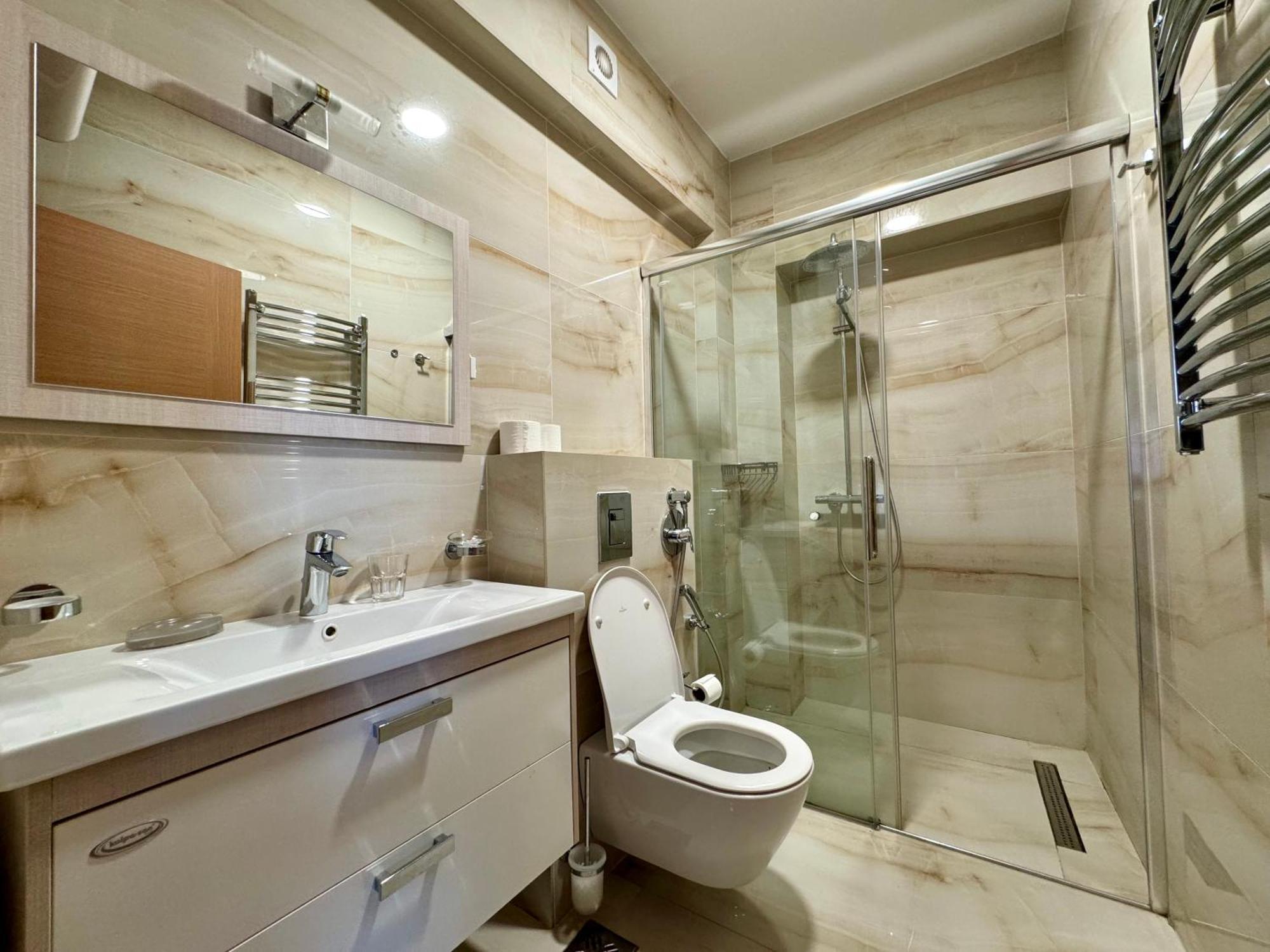 Harmonia Waterfront Apartment
